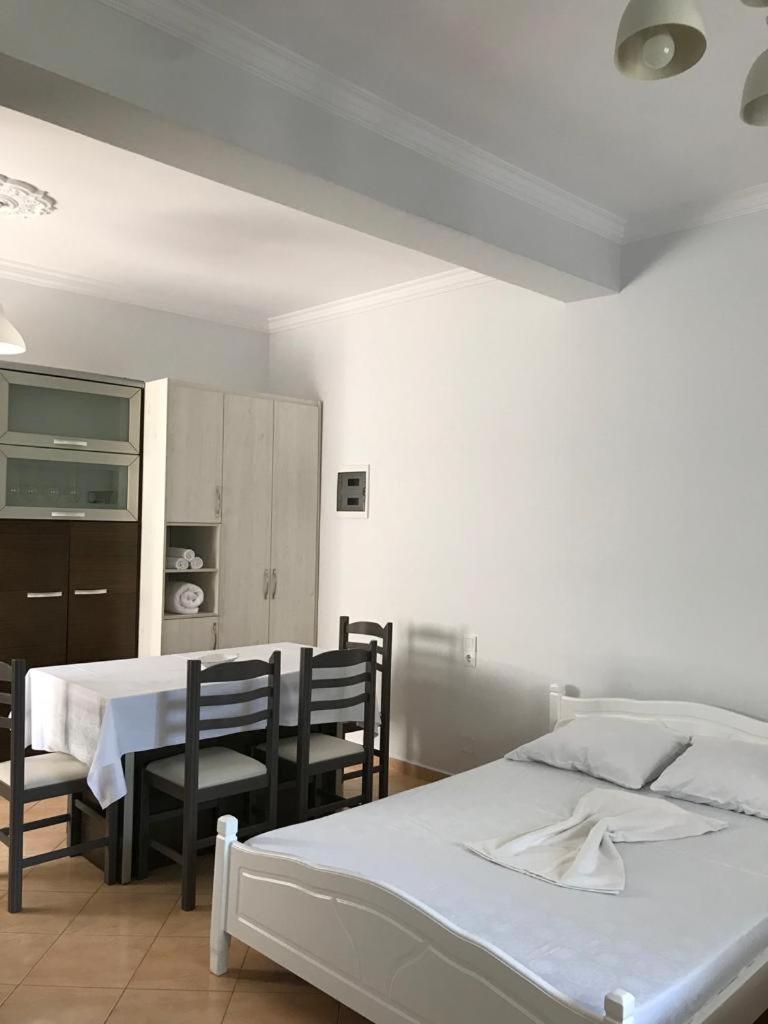Alfa Apartaments Saranda Extérieur photo